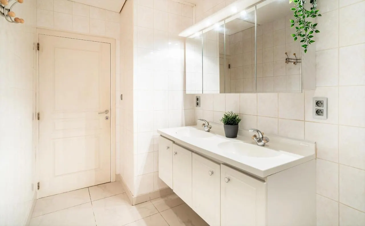 Saint Pauls Central Residence Антверпен