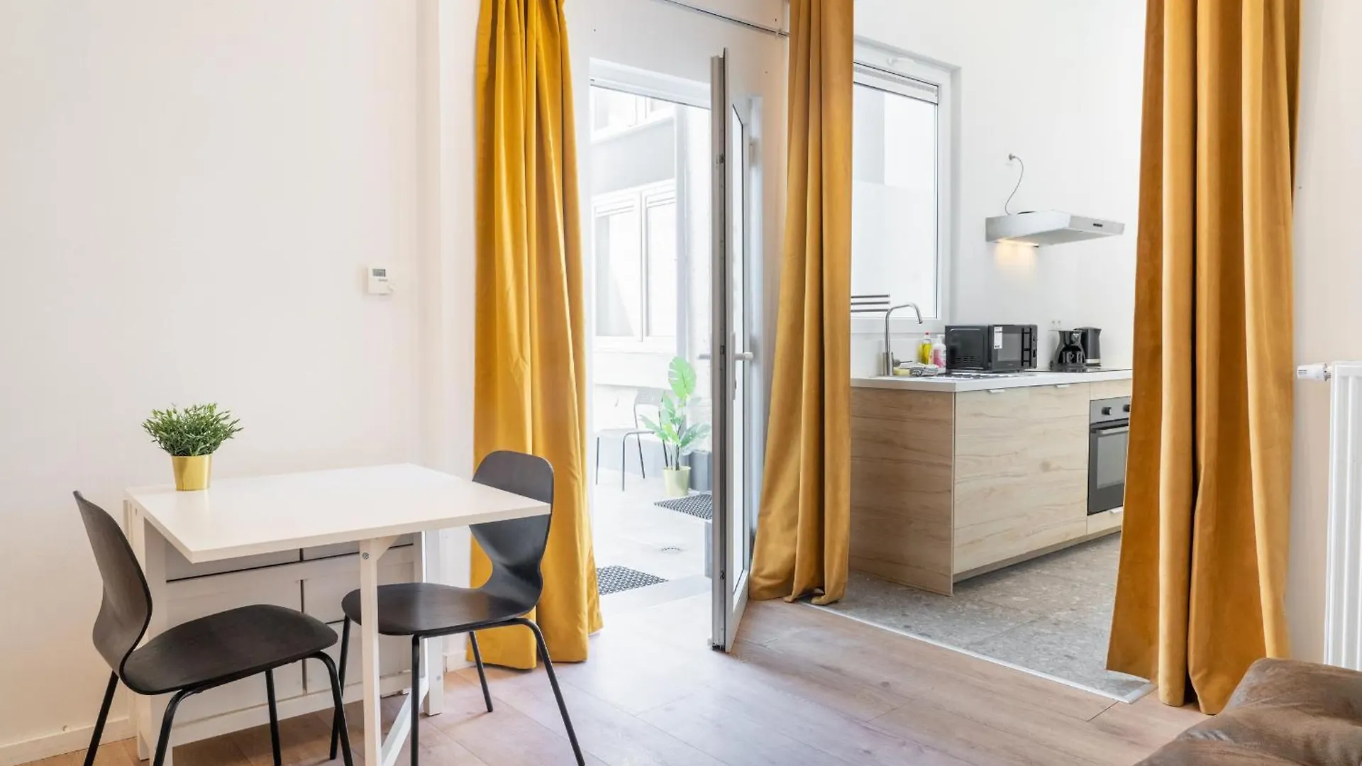 Saint Pauls Central Residence Антверпен 0*,  Бельгия